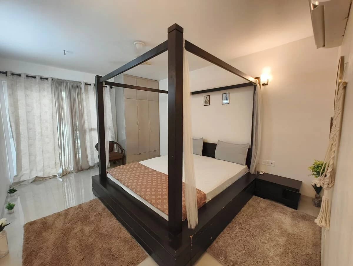 Pvt balcony room/near airport/Retro vibes/vk - Main Image